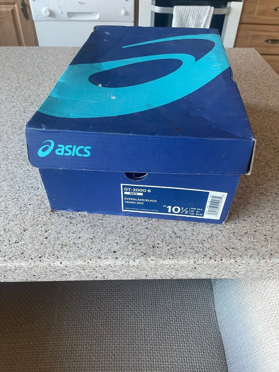 ASICS - UK 9.5 - Image 4