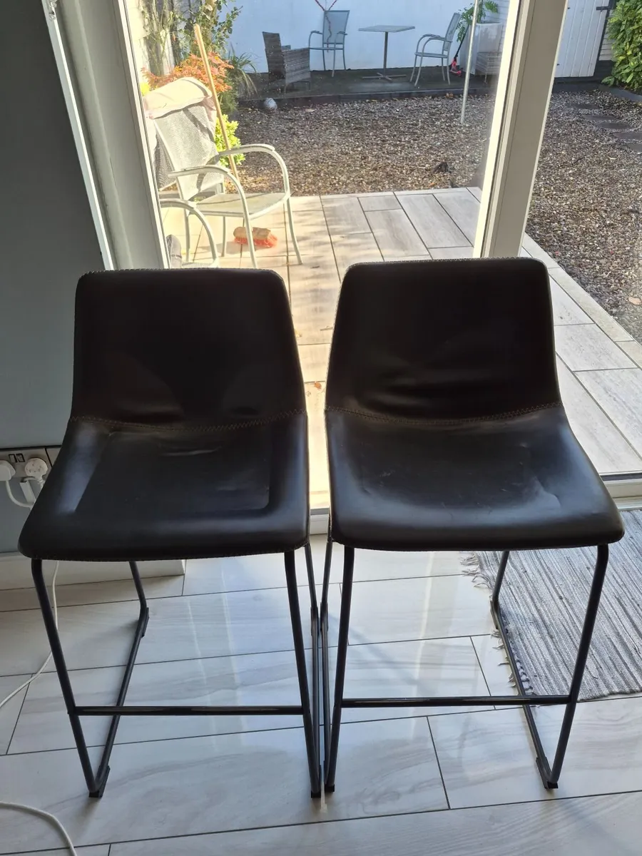 Leather breakfast bar stools