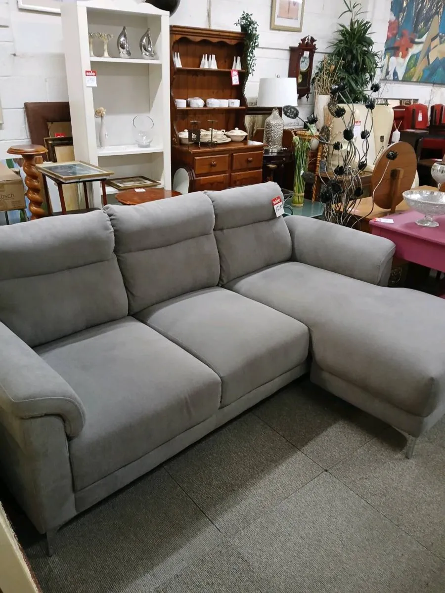 3 seater sofa with attached  chaise - Image 2