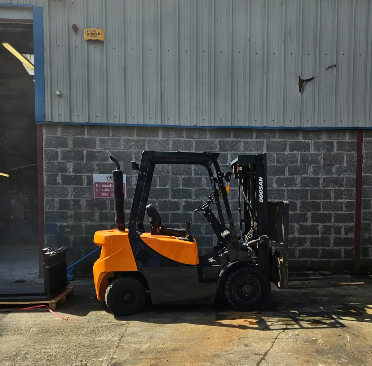Doosan 2.5 ton forklift 2017 - Image 1