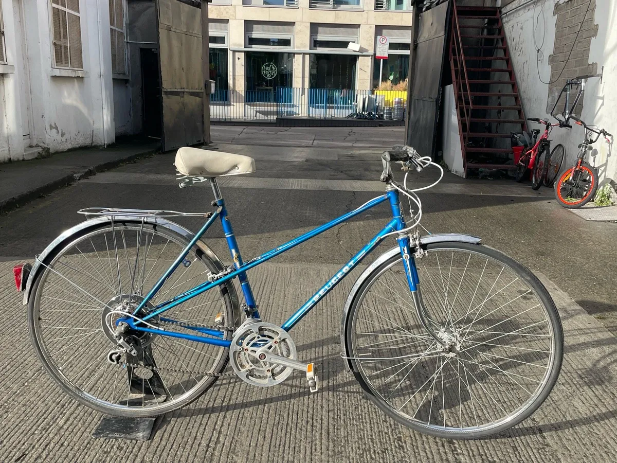 Vintage Peugeot ladies bike - Image 1