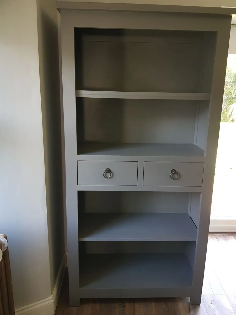 Bookcase with Drawers