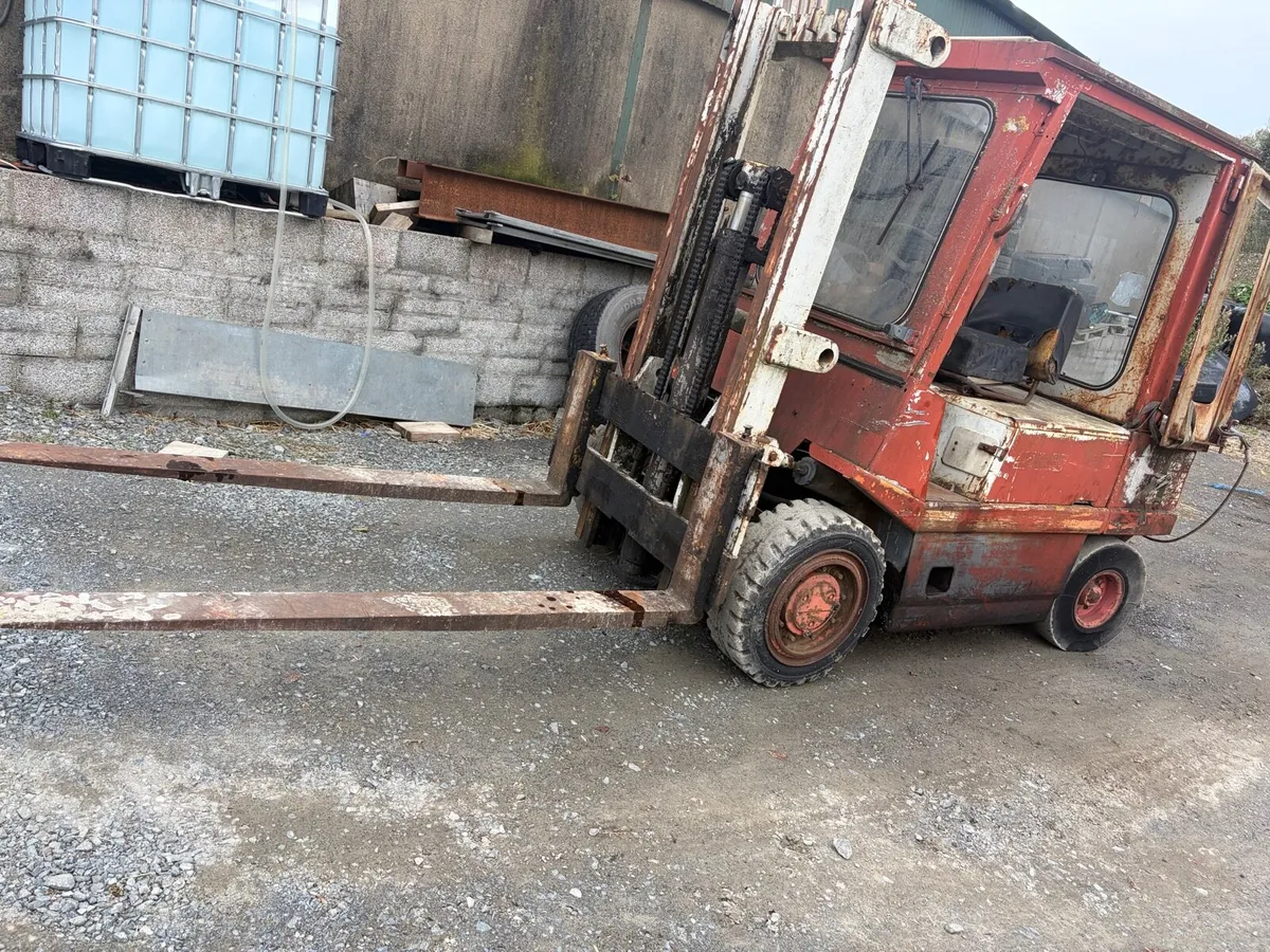 4 ton fiat fork lift - Image 2