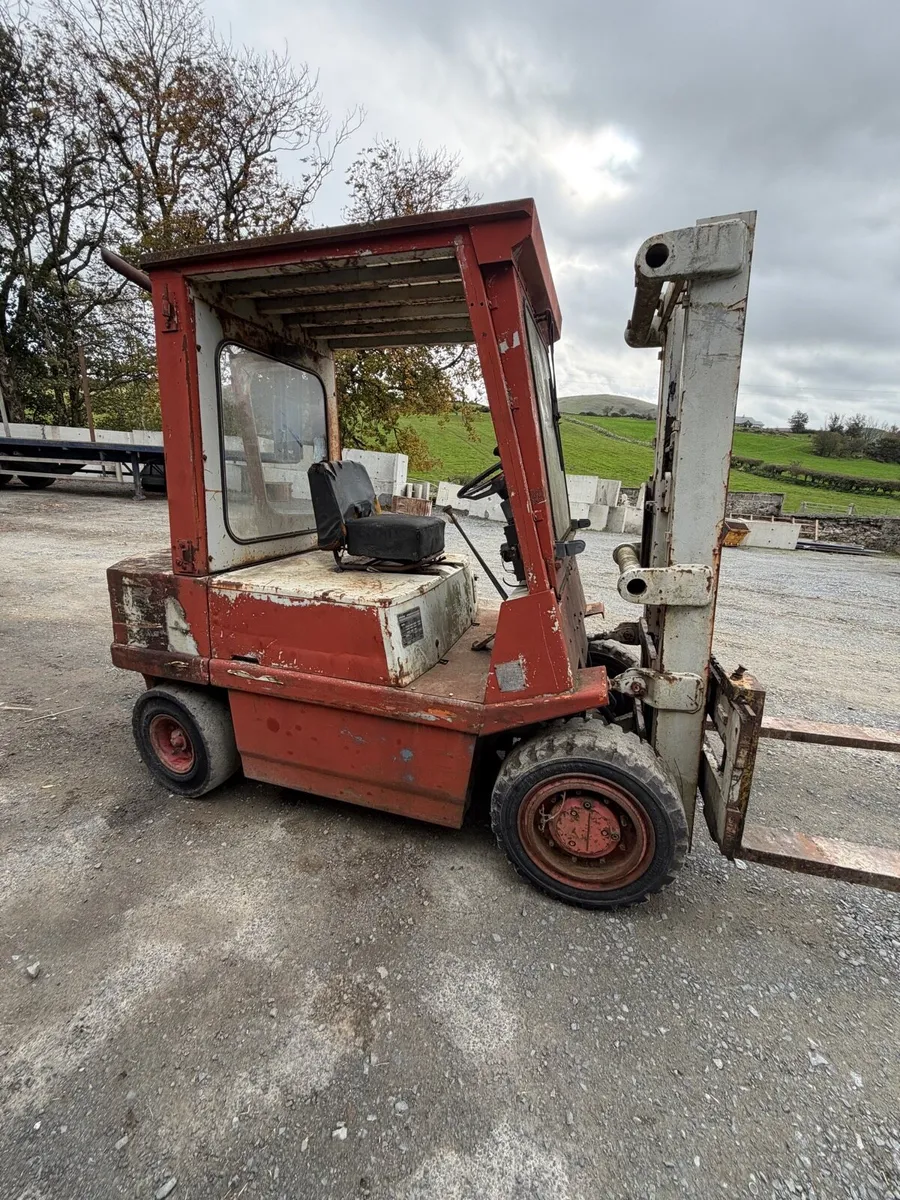 4 ton fiat fork lift - Image 3