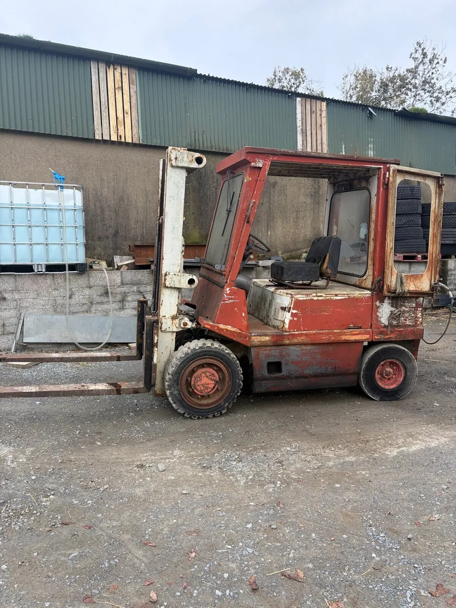 4 ton fiat fork lift - Image 1