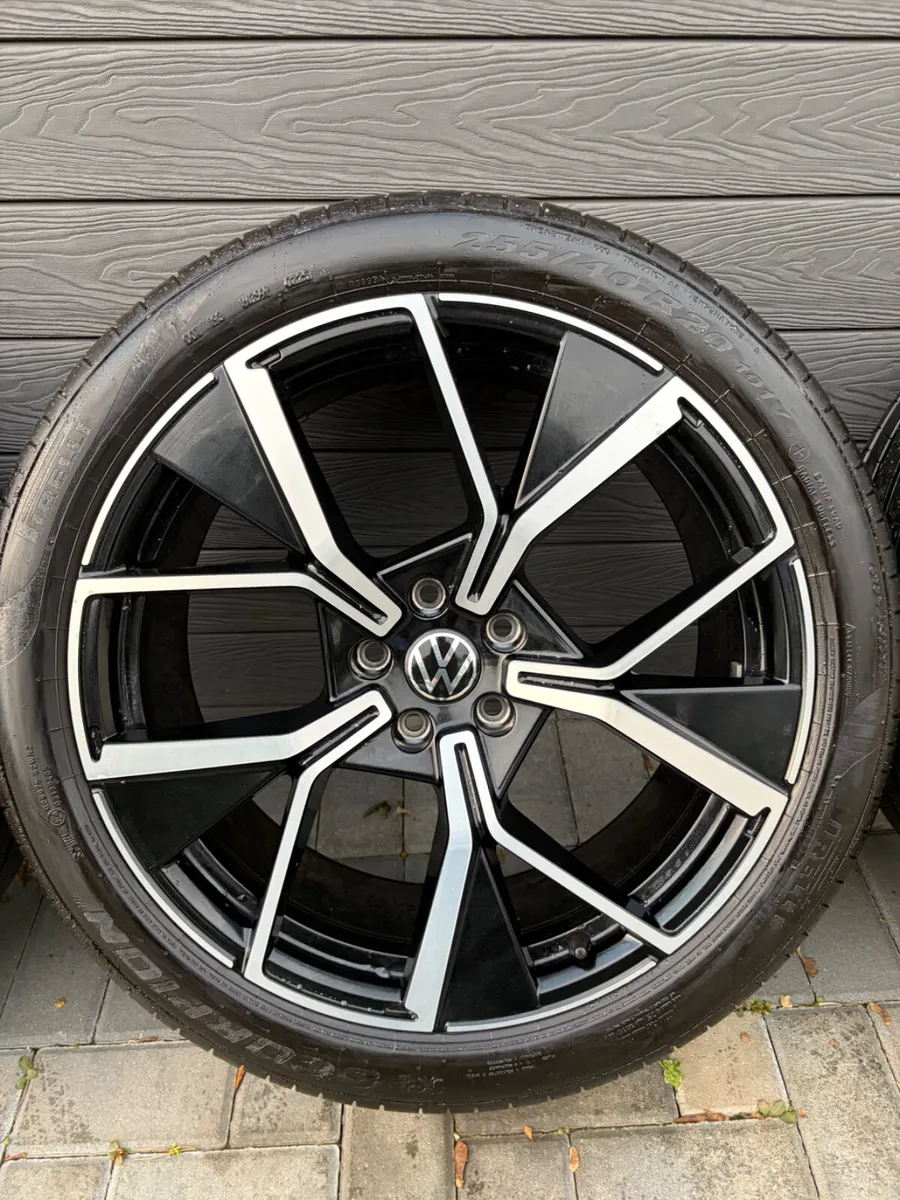 20” GENUINE VOLKSWAGEN TAYRON R-LINE ALLOYS&TYRES - Image 4