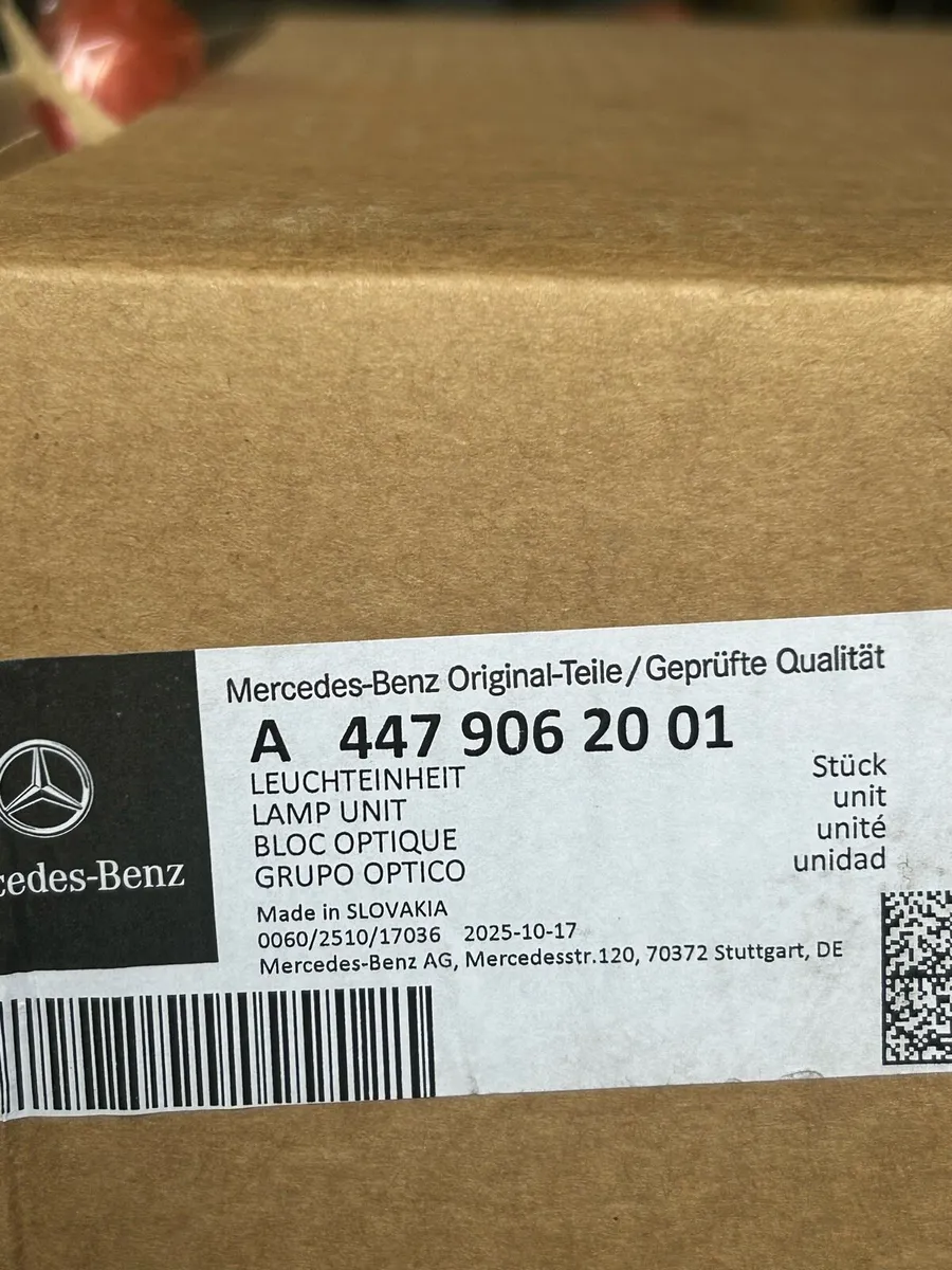 Mercedes Benz v class headlamp - Image 2