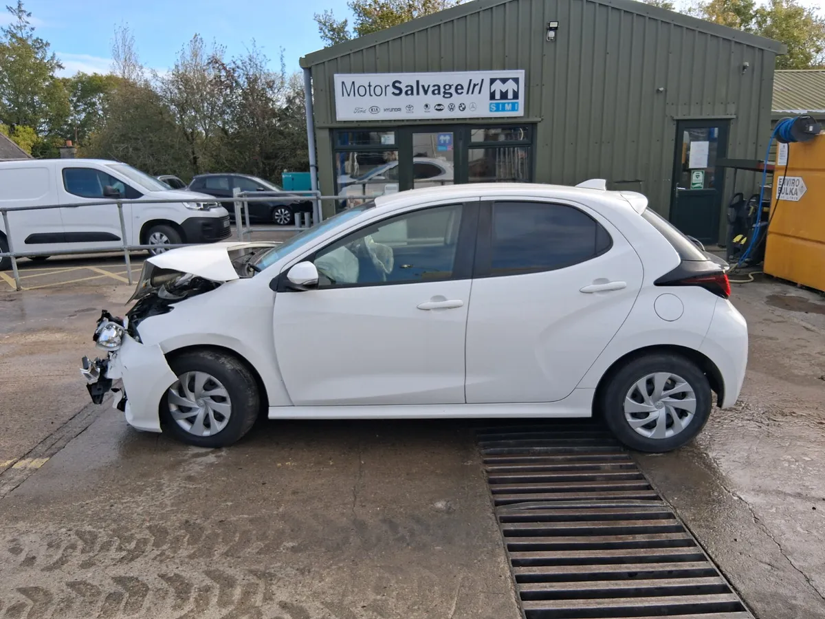 2021 TOYOTA YARIS  (for parts only) - Image 1