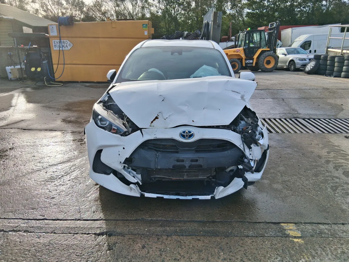 2021 TOYOTA YARIS  (for parts only) - Image 2