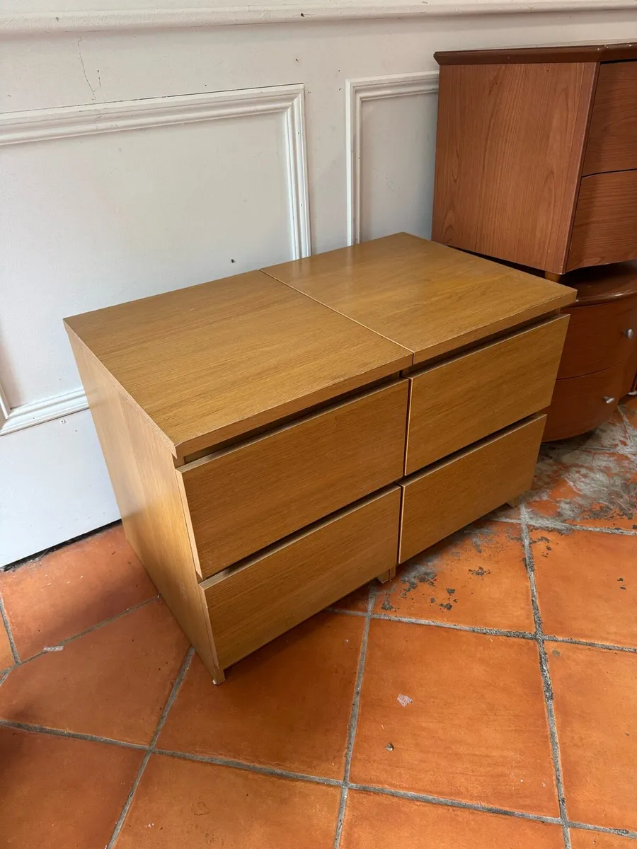 Bedside lockers / bedside tables / units / etc - Image 4