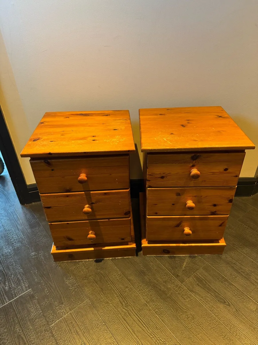 Bedside lockers / bedside tables / units / etc - Image 2