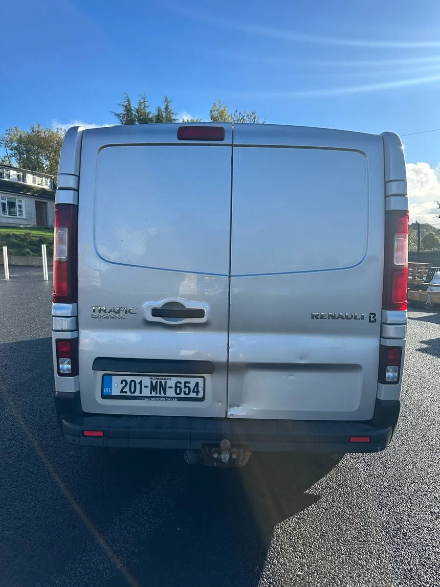 2020 Renault Trafic 2.0L - Image 4