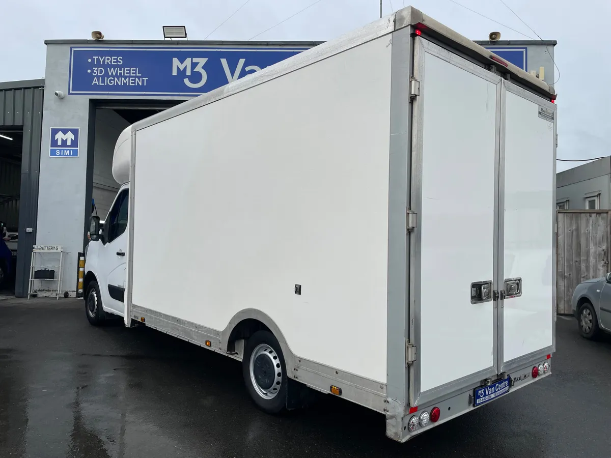 2023 Renault Master LL35 BUSINESS BLUE LOW LOADER - Image 4