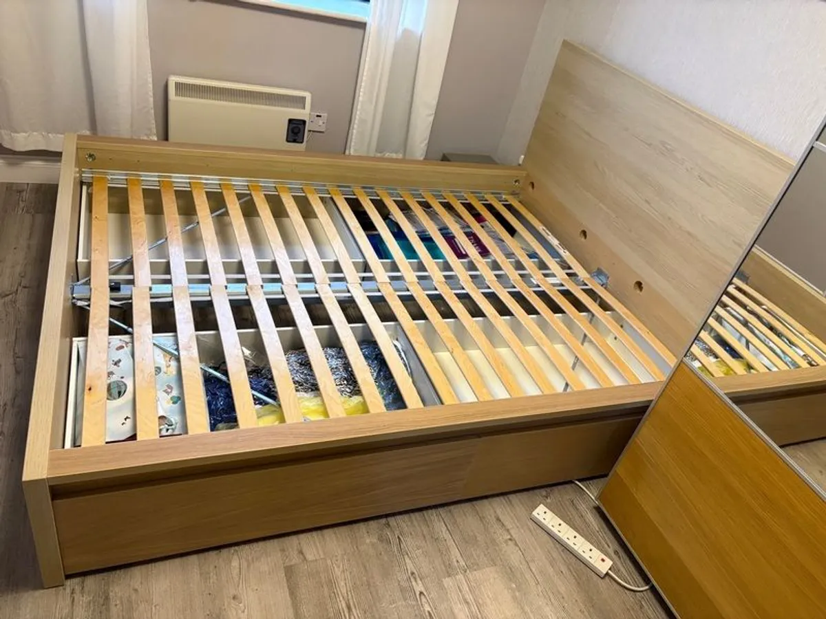 Bed Frame King Size With 4 Storage Drawers - Image 4
