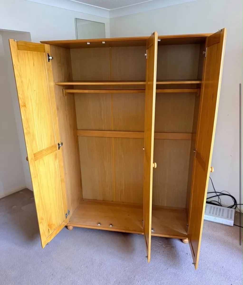 Wardrobe - Image 2