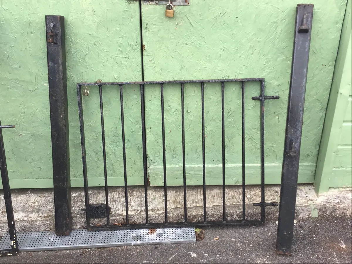 Wrought iron gates - Image 3