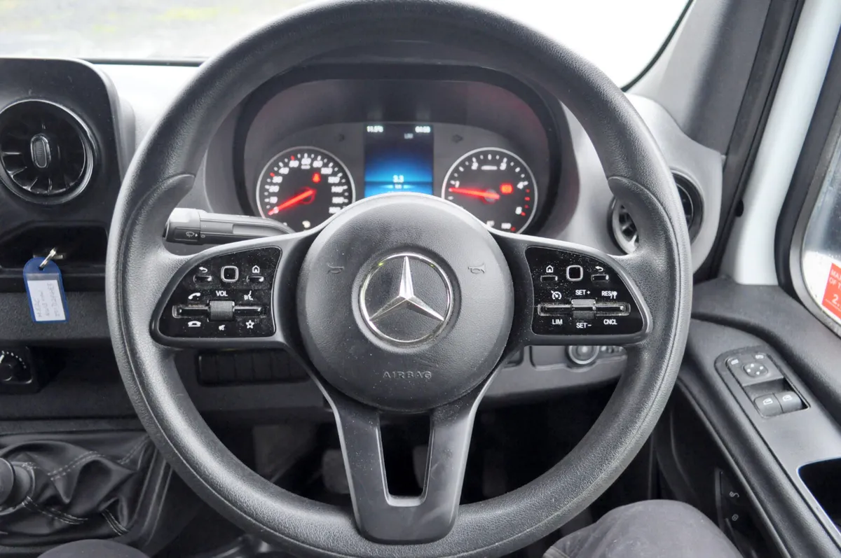 Sprinter MWB - HP/Leasing available* - Image 2