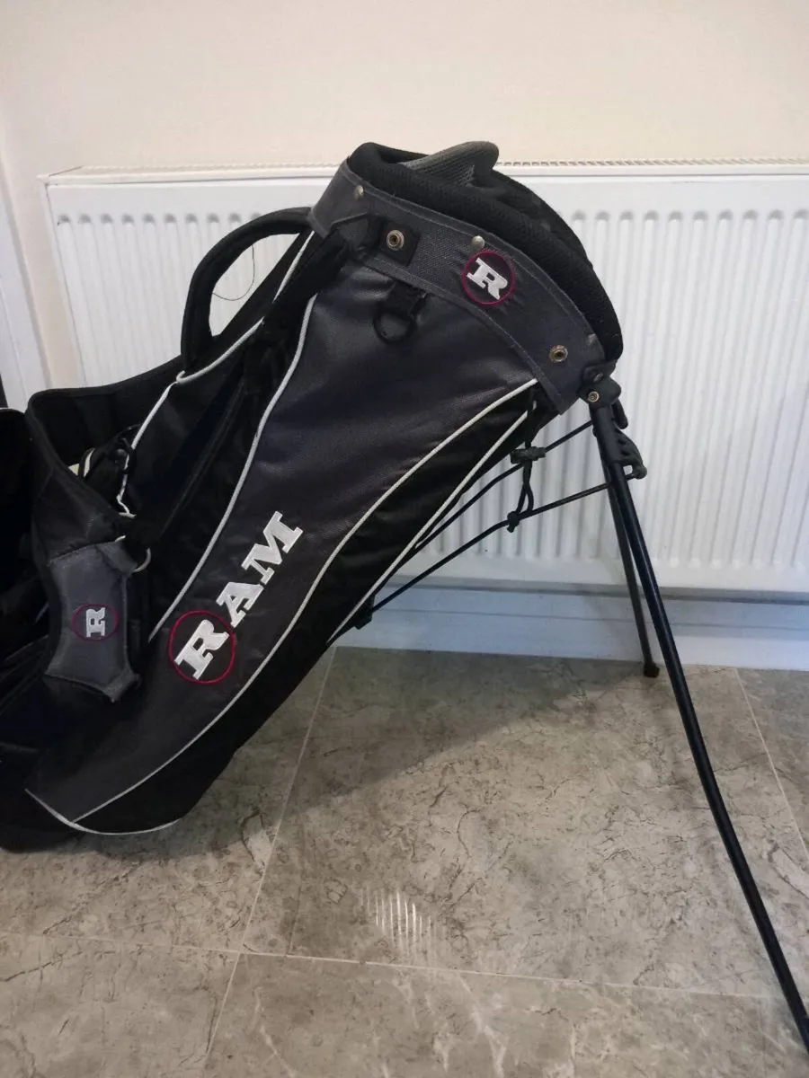 Ram golf bag with stand - Image 1