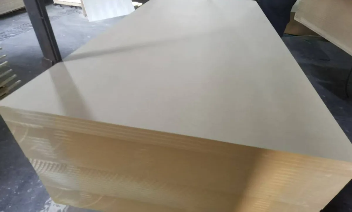 MDF 18x2440x1220 - Image 1