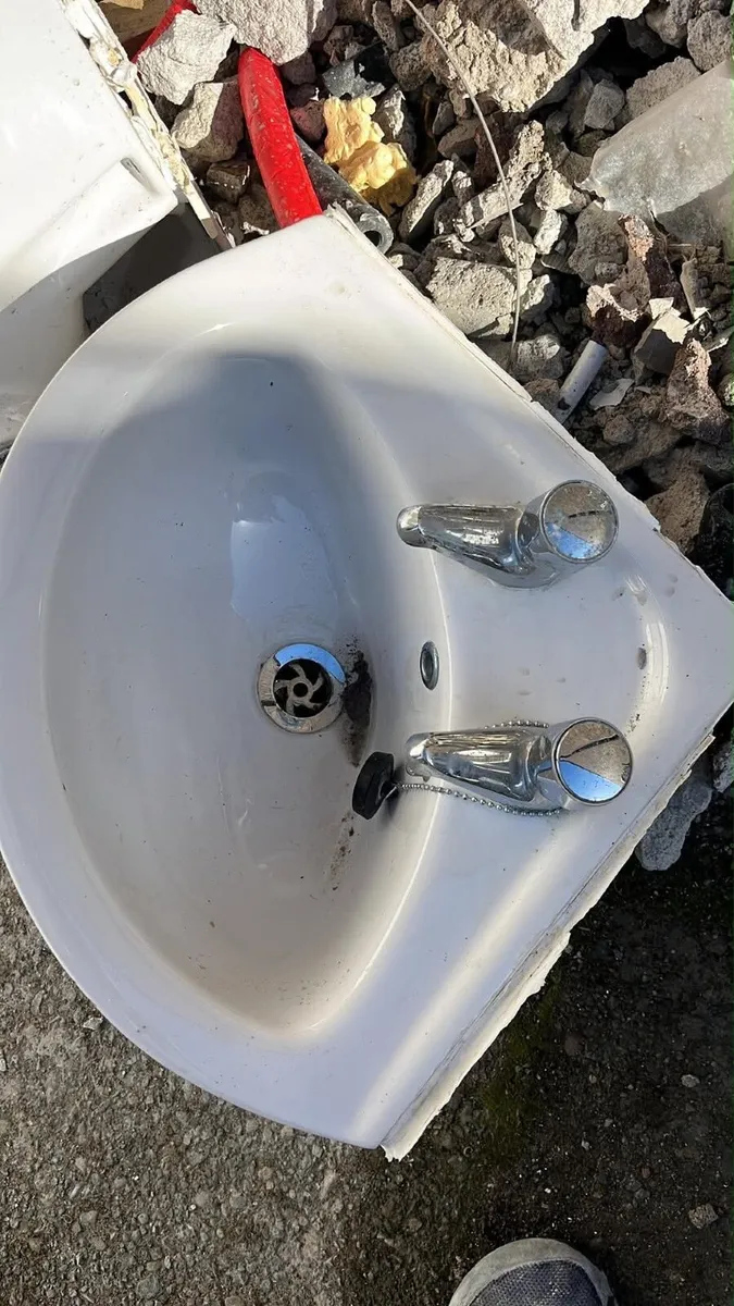Sinks - Image 2