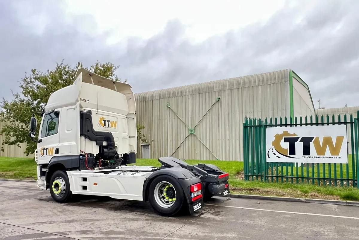 DAF CF430 - Image 2