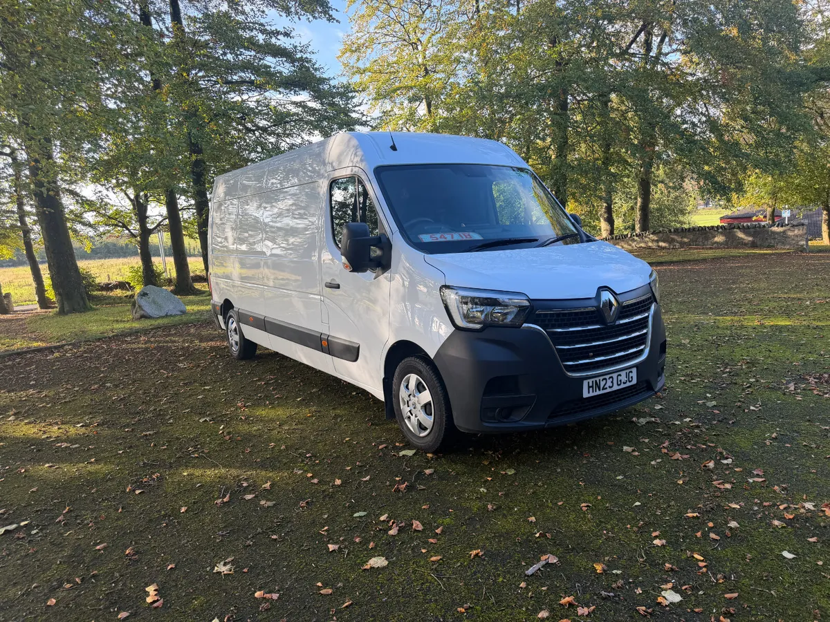 Renault Master 2023 - Image 1