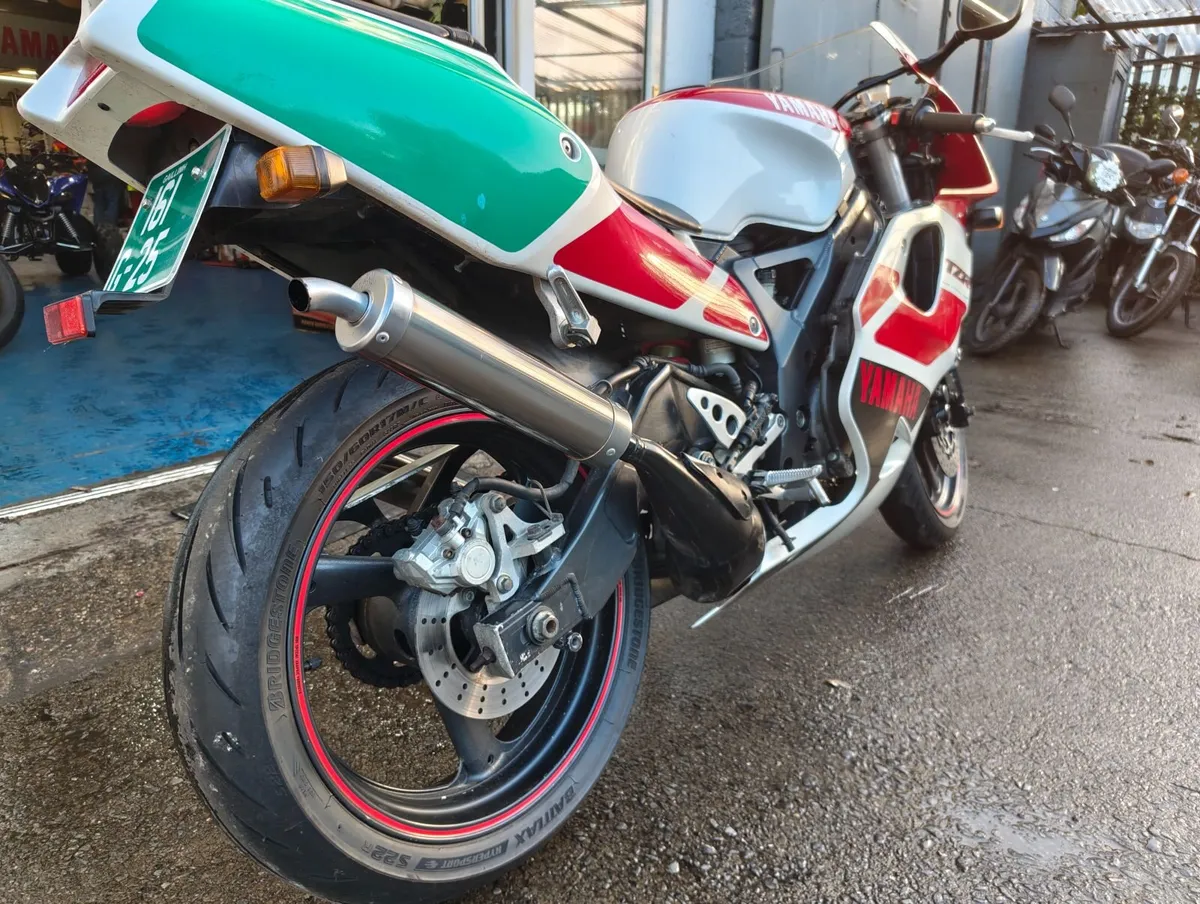 Yamaha TZR250 3XV 1991 - Image 3