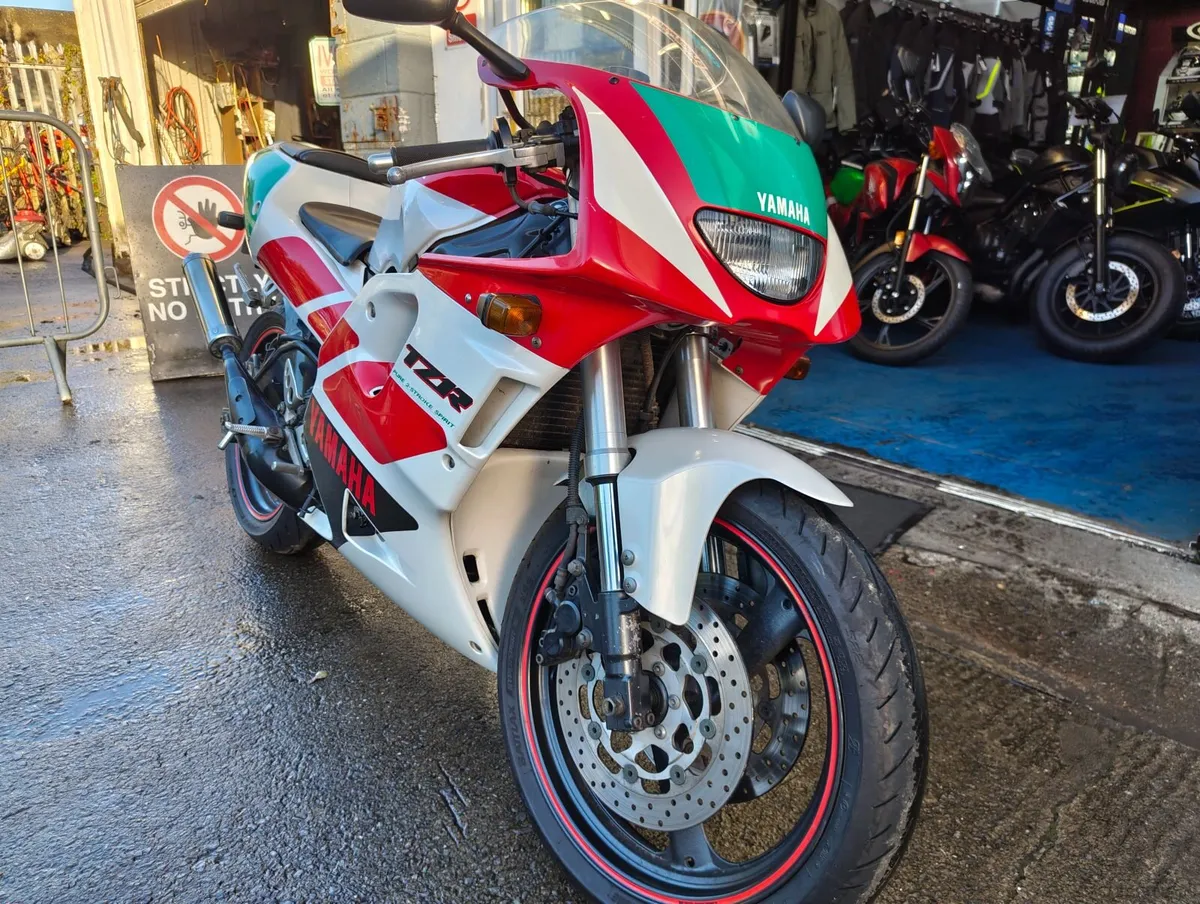 Yamaha TZR250 3XV 1991 - Image 4