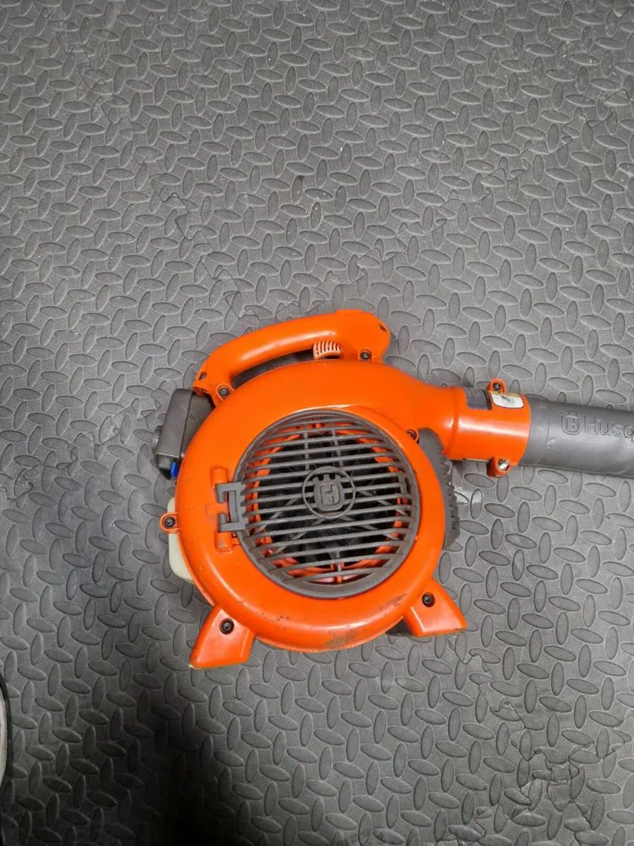 Husqvarna 125b leaf blower - Image 3