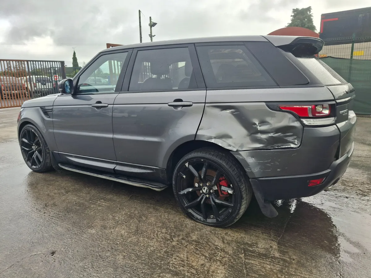 2014 Range Rover Sport  3.0 TDV6  Full leather - Image 4