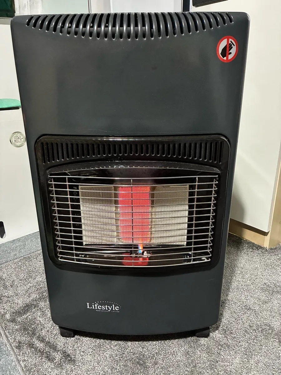 Gas heater - Image 1