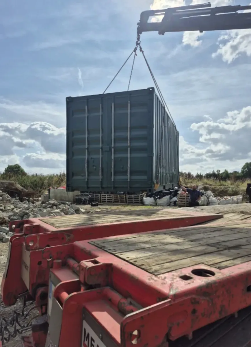 20ft Shipping Containers for HIRE/SALE! - Image 4