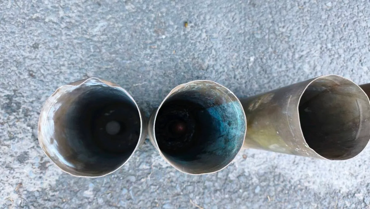 four spent, empty brass artillery shell casings
13 - Image 2