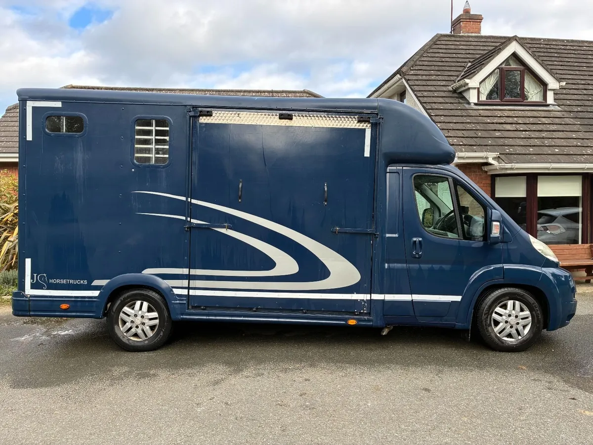 Peugeot Boxer 2011 - Image 1