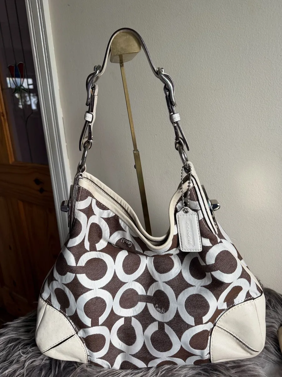Authentic coach shoulderbag - Image 1