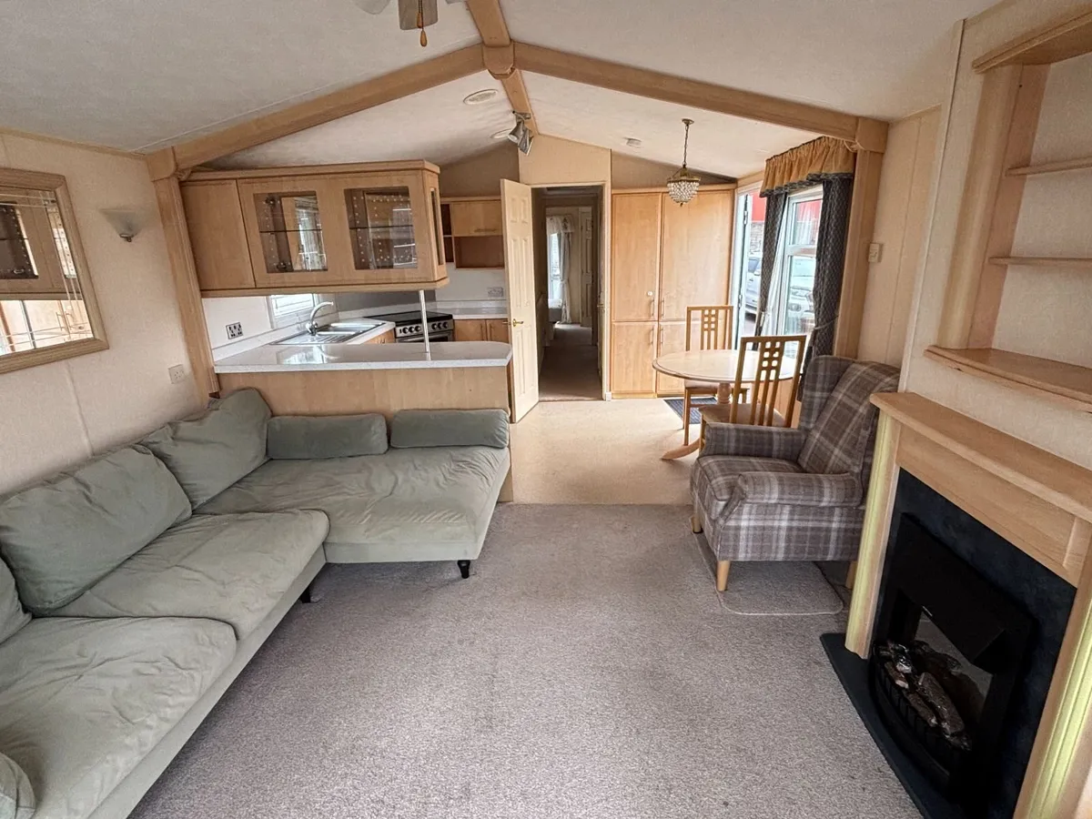 37x12 Willerby 2 Bed, D/G & C/H, Free Delivery. - Image 3