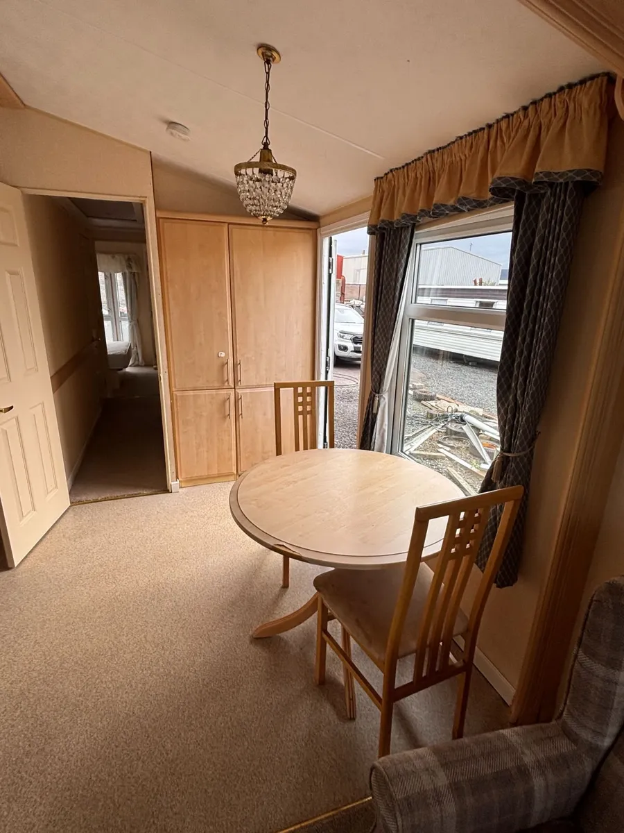 37x12 Willerby 2 Bed, D/G & C/H, Free Delivery. - Image 4