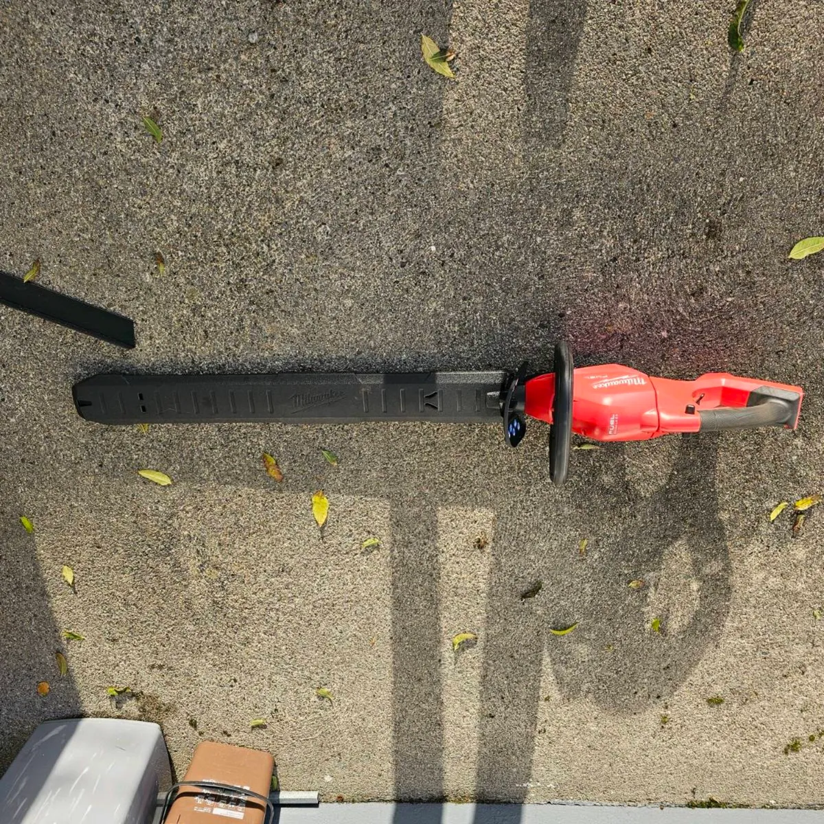 Milwaukee M18 FUEL Hedge Trimmer FHET75G2 – Tool O - Image 2