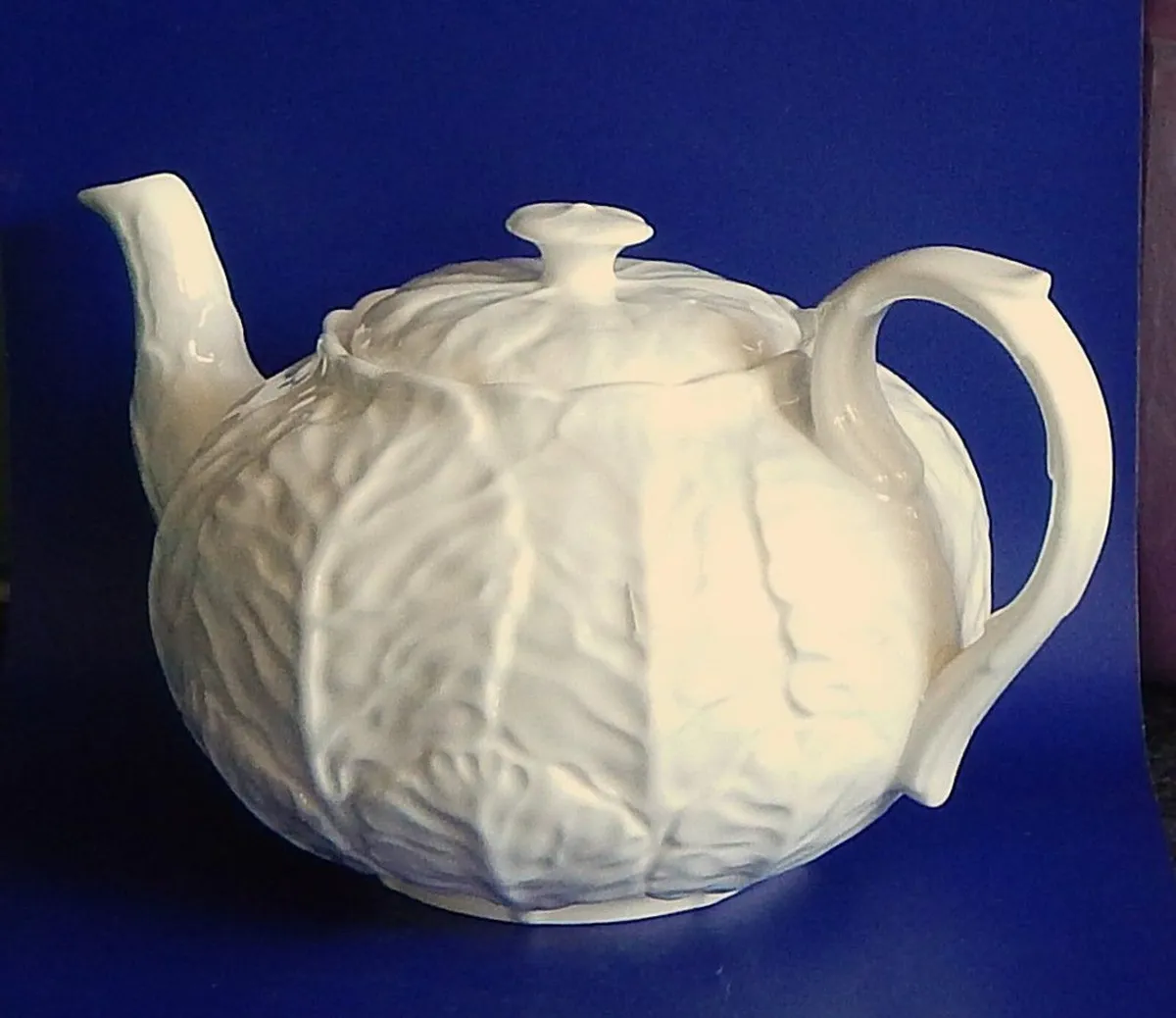 Wedgwood Bone China Countryware Teapot - Image 2