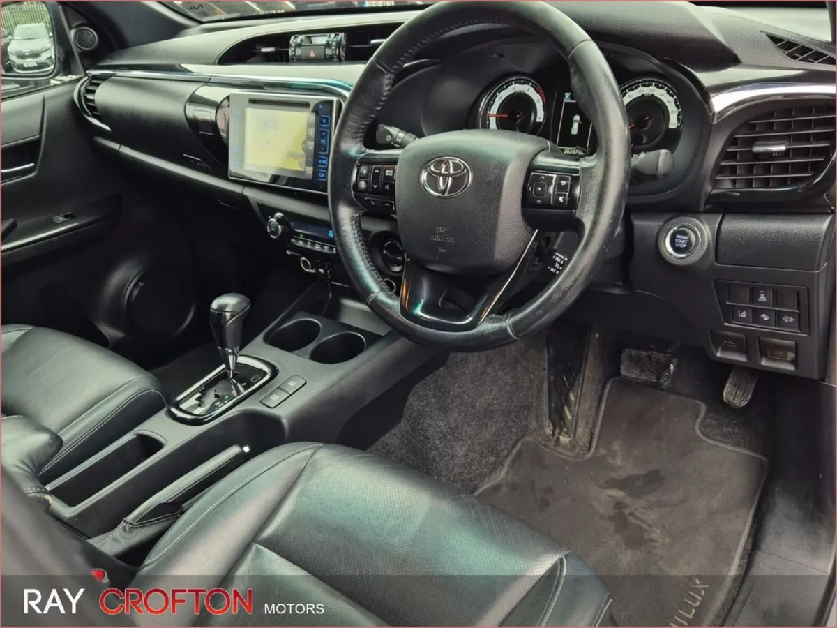 Toyota Hilux HILUX DC INVINCIBLE 4DR AUTO + VAT - Image 3