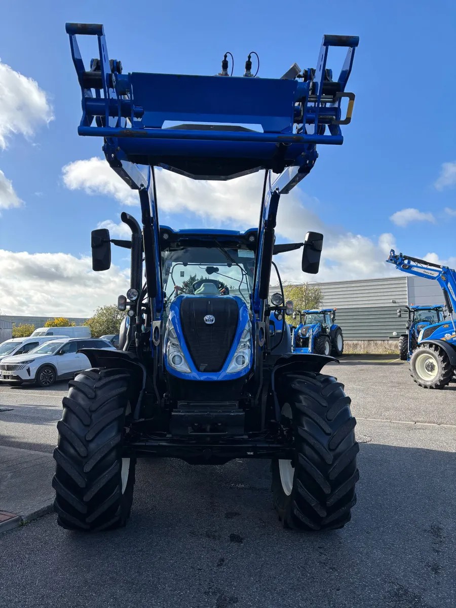 New Holland T6.180 Electro Command-4367hrs - Image 2