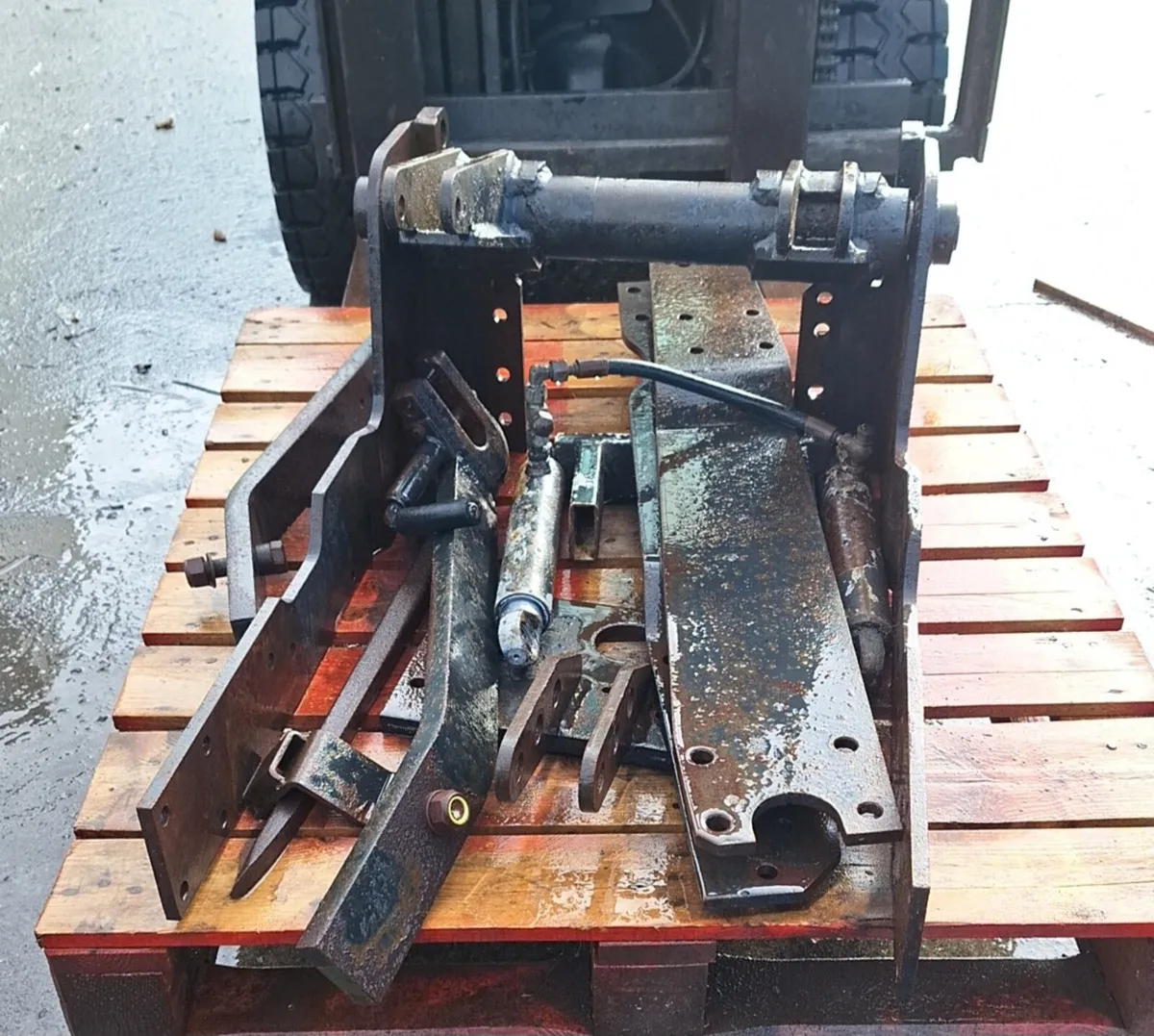 Front 3 Point Linkage - Image 4