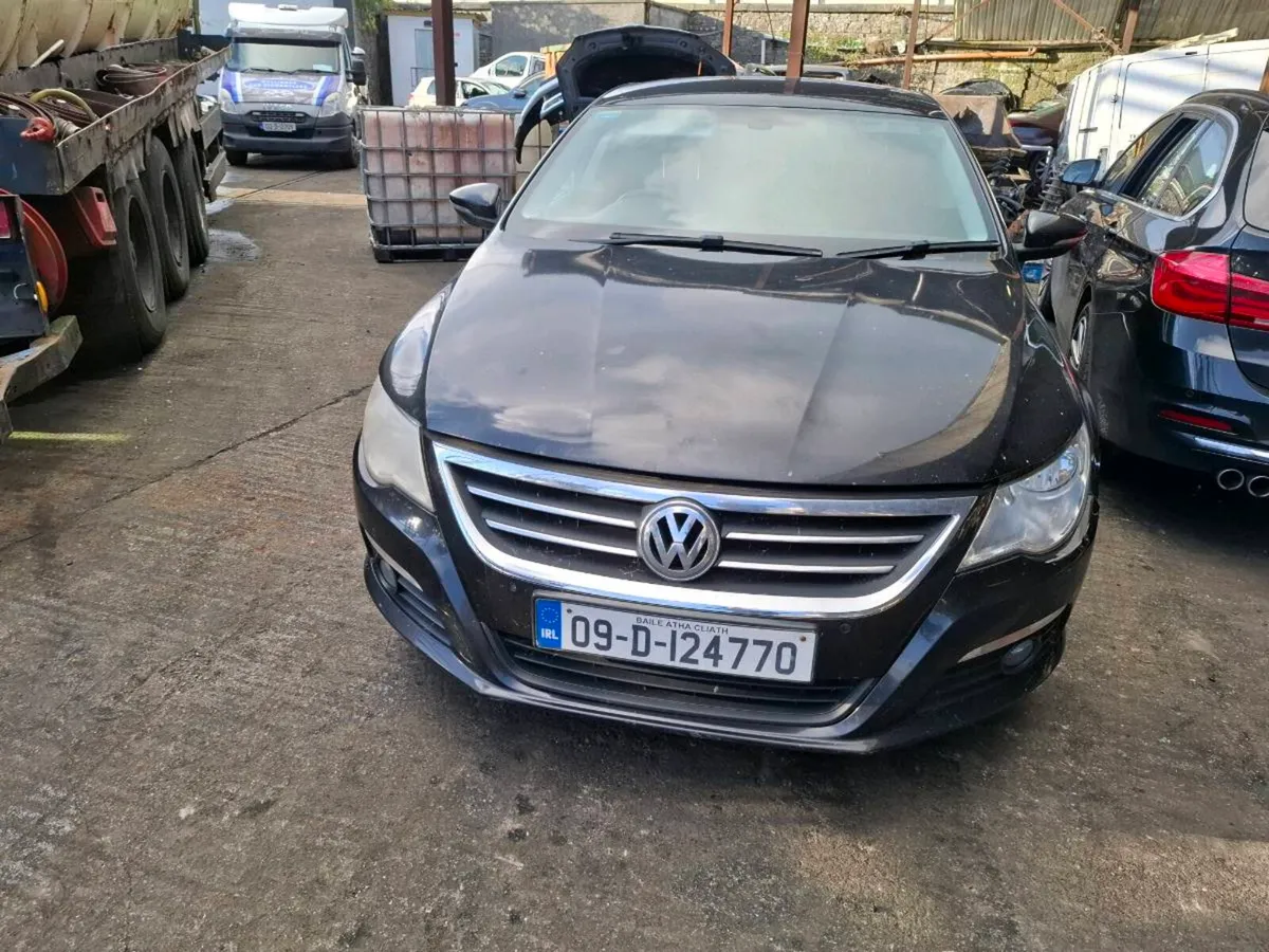 09 Volkswagen Passat Cc breaking for parts - Image 2