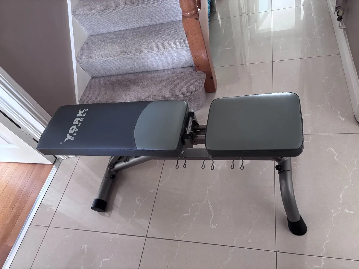 Adjustable exercise bench - Image 2