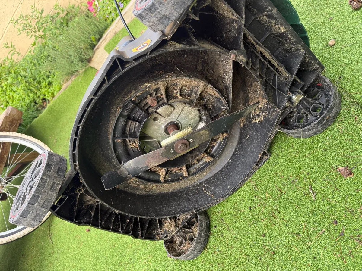 Petrol Lawnmower Parkside - Image 3