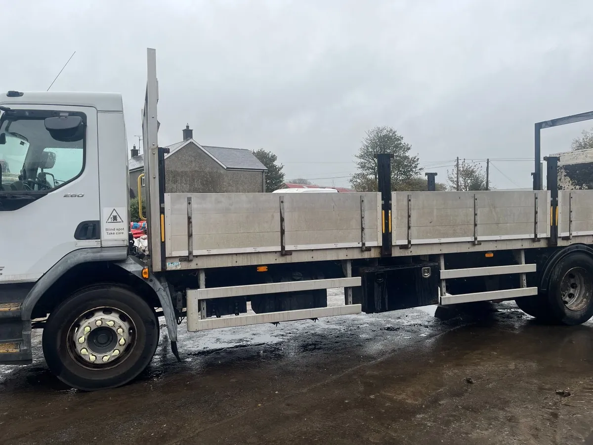 DAF  LF55 260 Euro 6  (2017 ) Dropside Lorry - Image 4