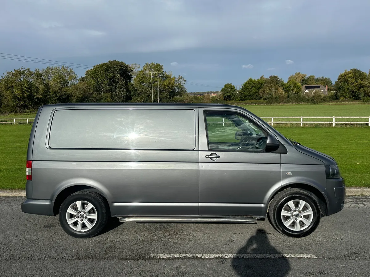 Volkswagen Transporter Auto 2013 TAX/DOE 05/27 - Image 3