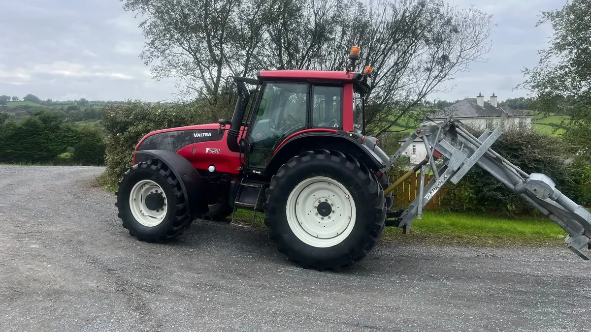 Valtra T151 - Image 4