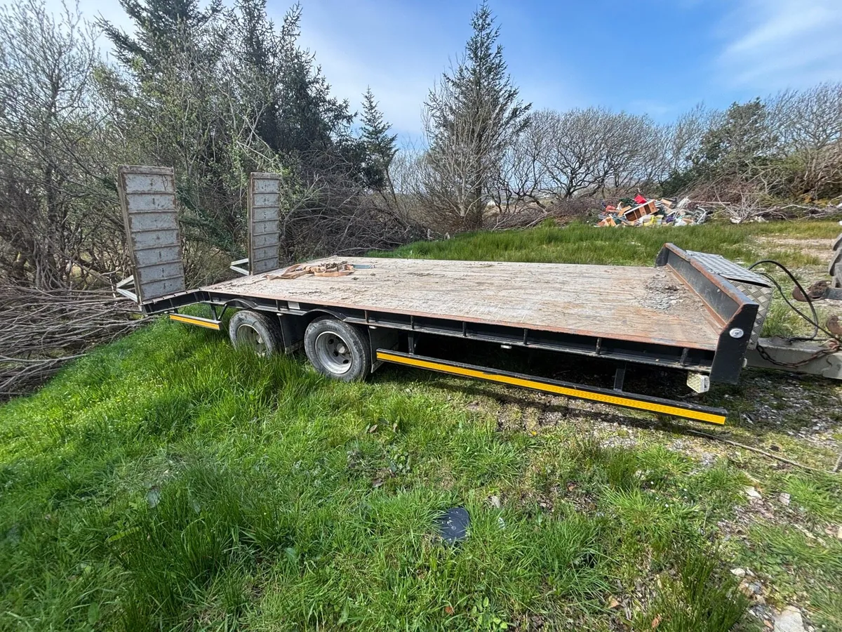 Mc Caulley low loader - Image 2