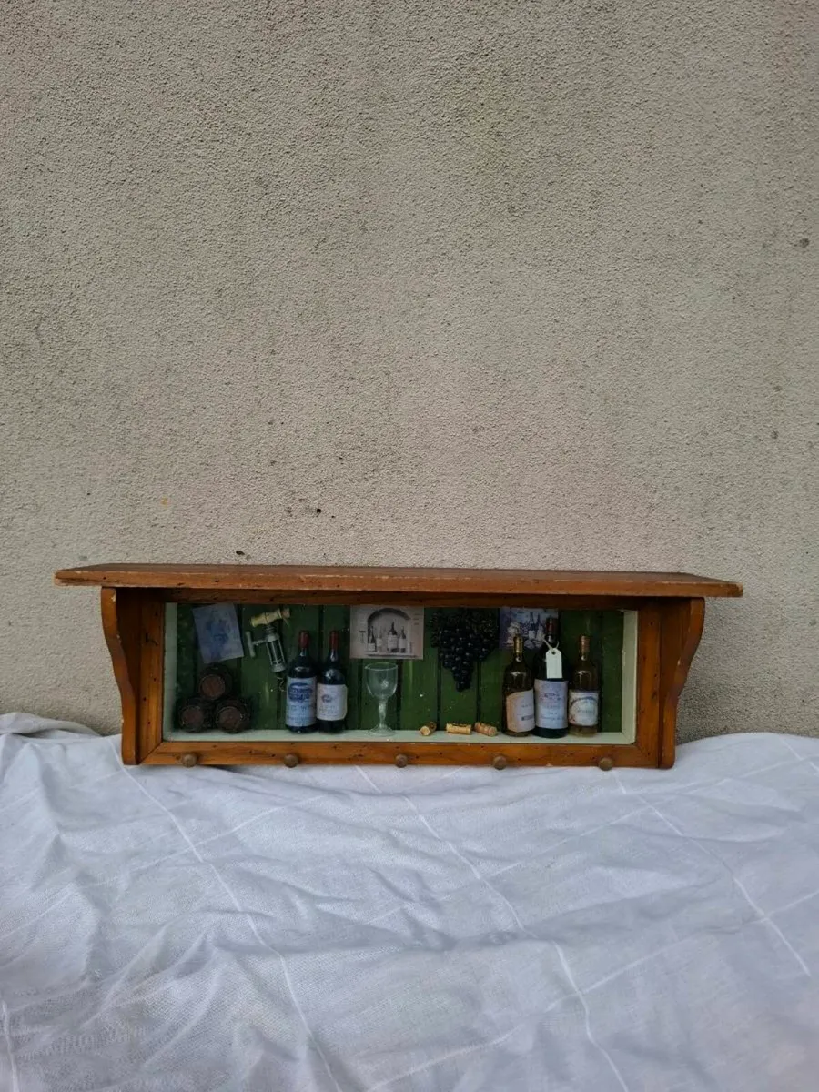 Lovely 60cm towel shelf for kitchen - Image 1